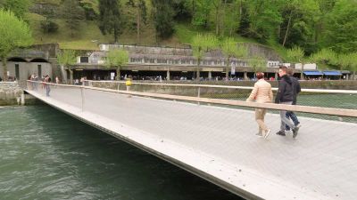 Passerelle mobile en inox à Lourdes